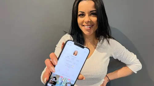 Kelly Cruz : la carreleuse et influenceuse alsacienne 